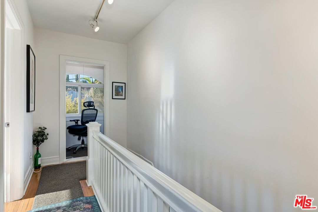 1501 Westerly Ter, Silver Lake