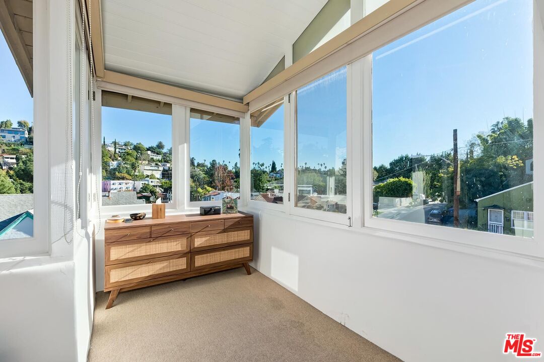 1501 Westerly Ter, Silver Lake