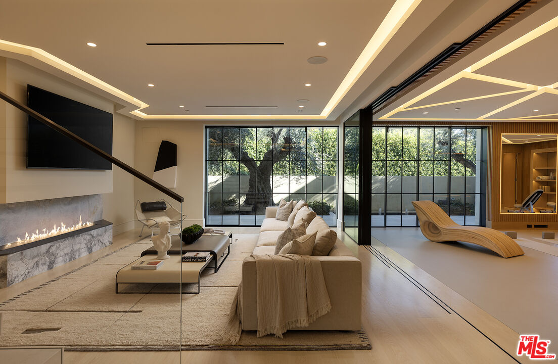 721 N Bonhill Rd, Brentwood