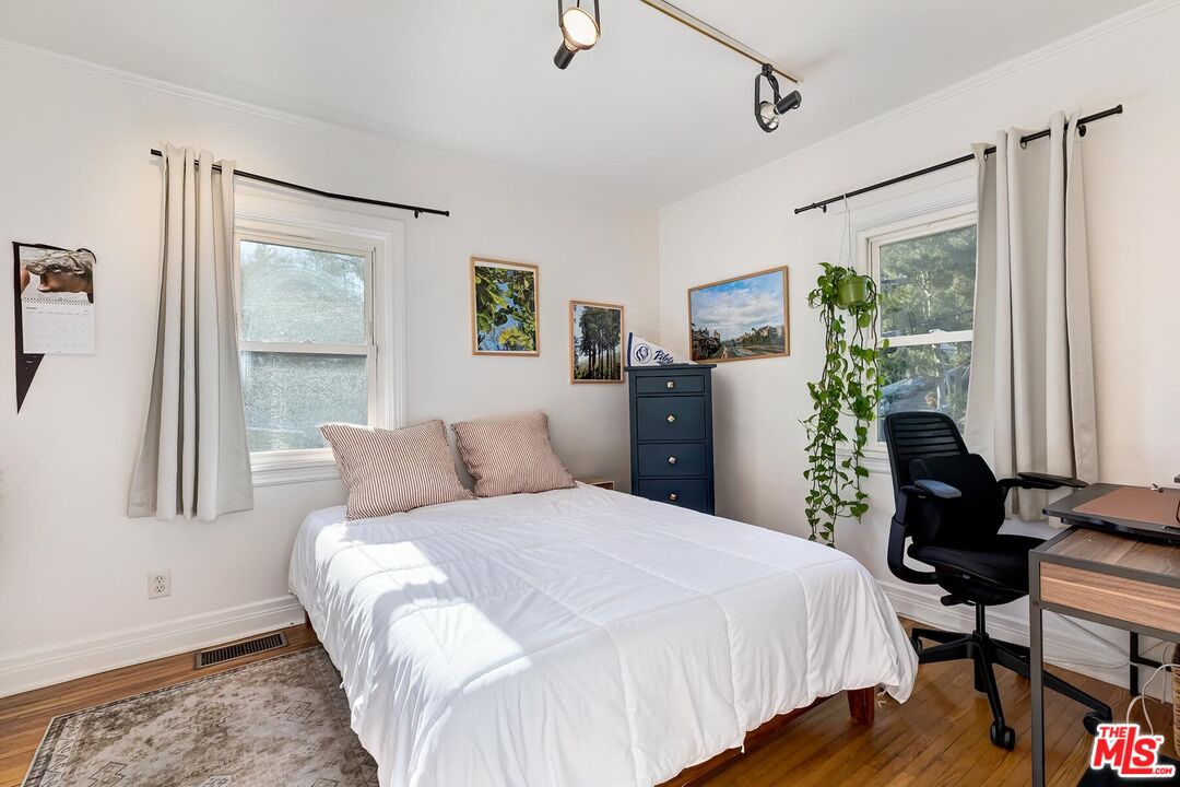 1501 Westerly Ter, Silver Lake