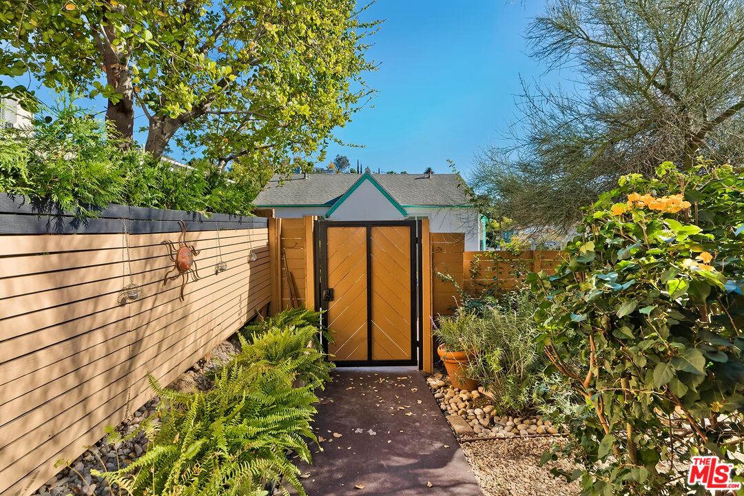 1501 Westerly Ter, Silver Lake