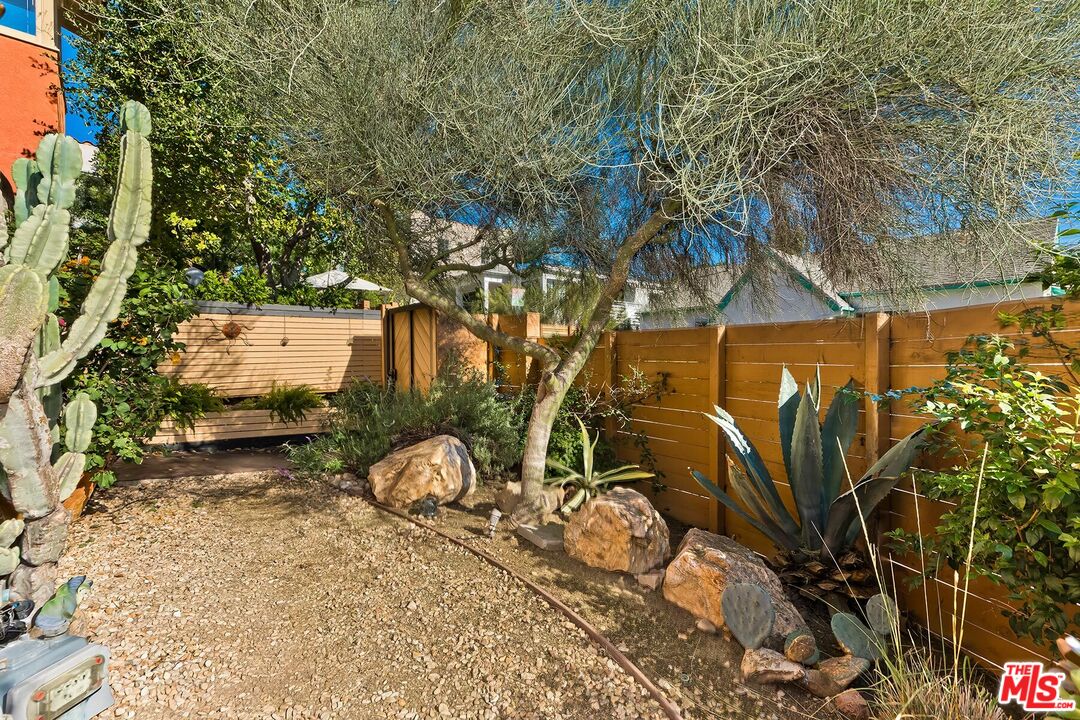 1501 Westerly Ter, Silver Lake