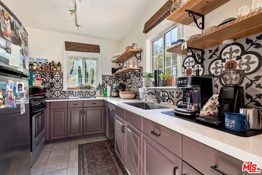 1501 Westerly Ter, Silver Lake