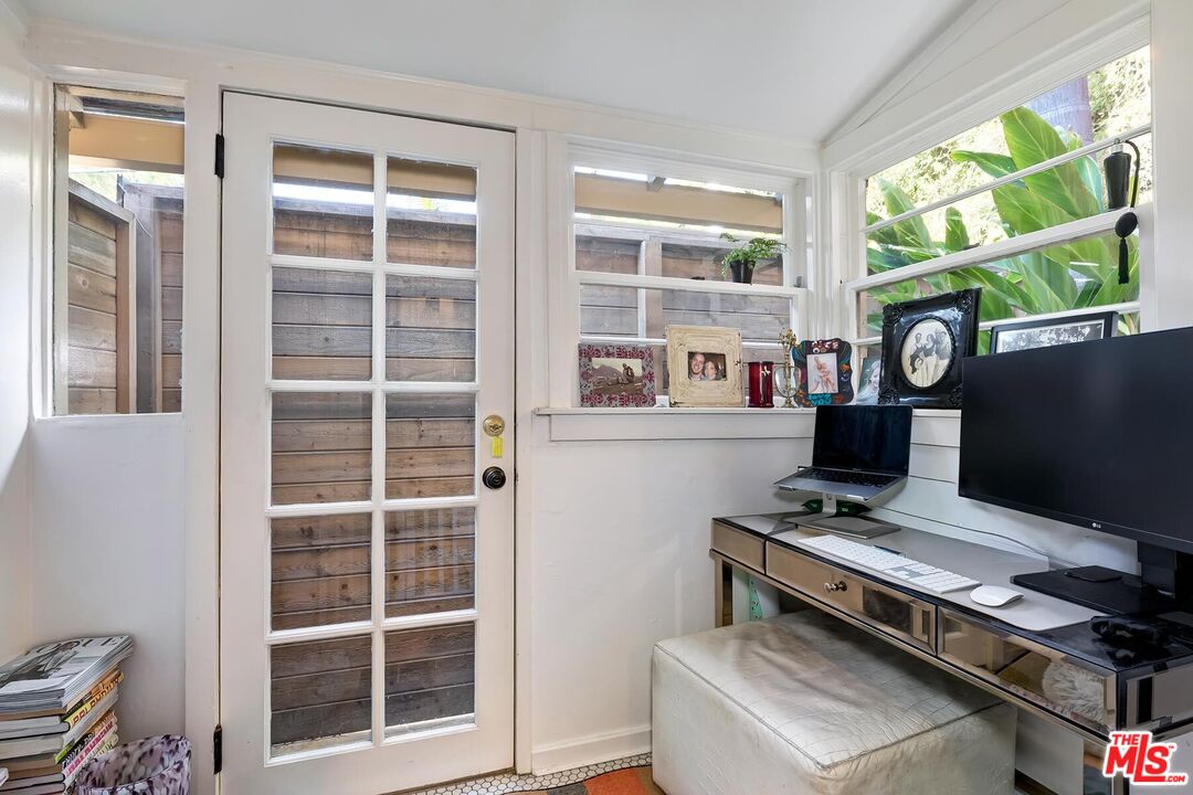 1501 Westerly Ter, Silver Lake