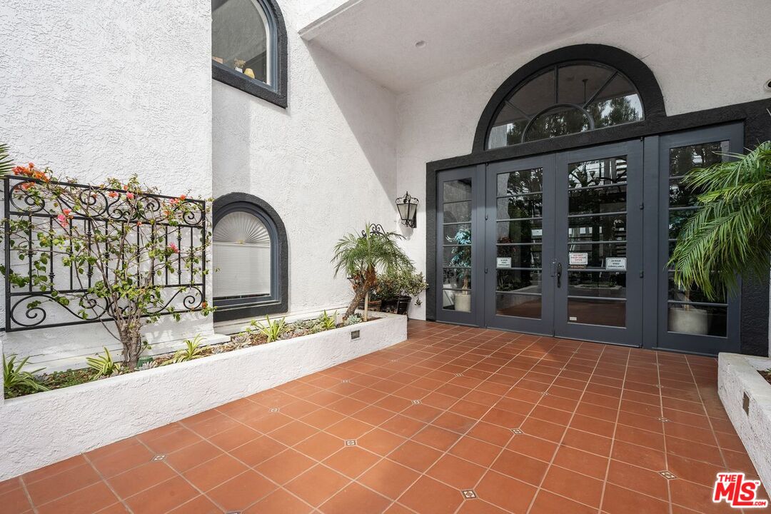 1133 9th St Unit: 202