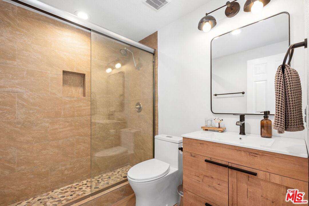 1133 9th St Unit: 202