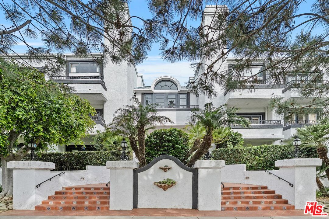 1133 9th St Unit: 202