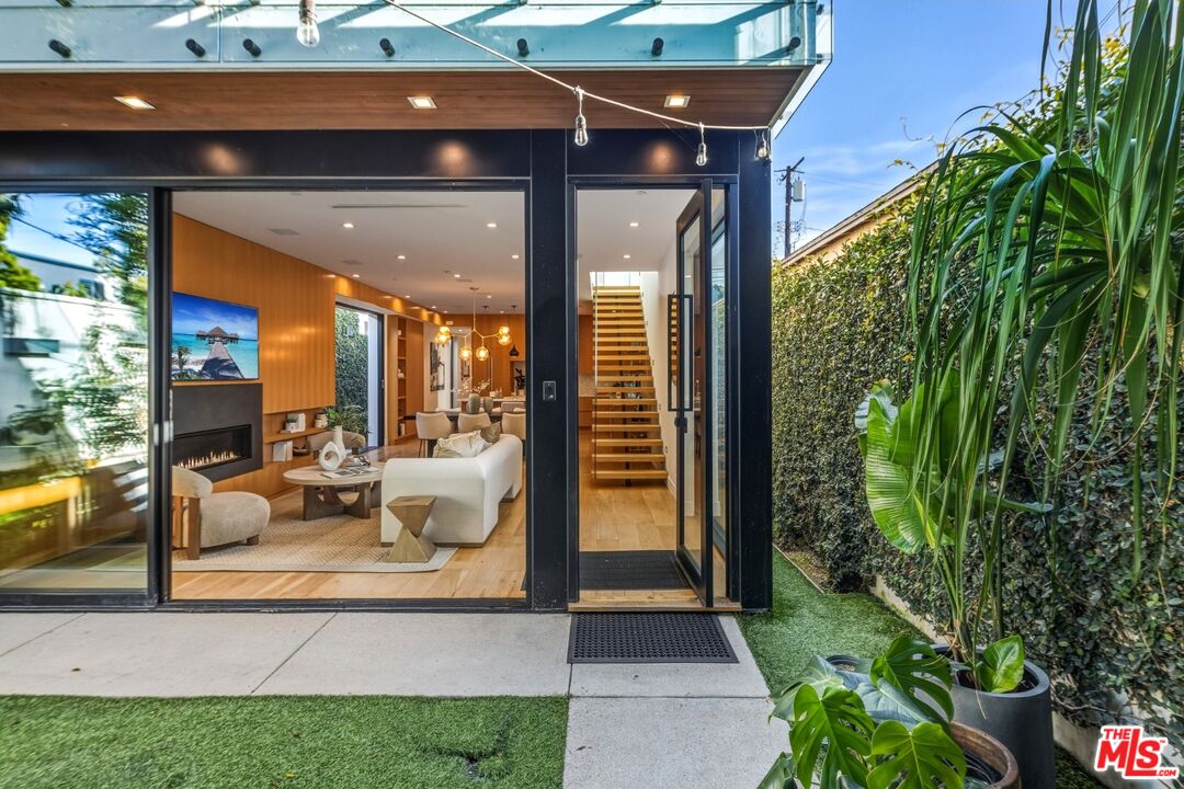 722 Marine St, Santa Monica 