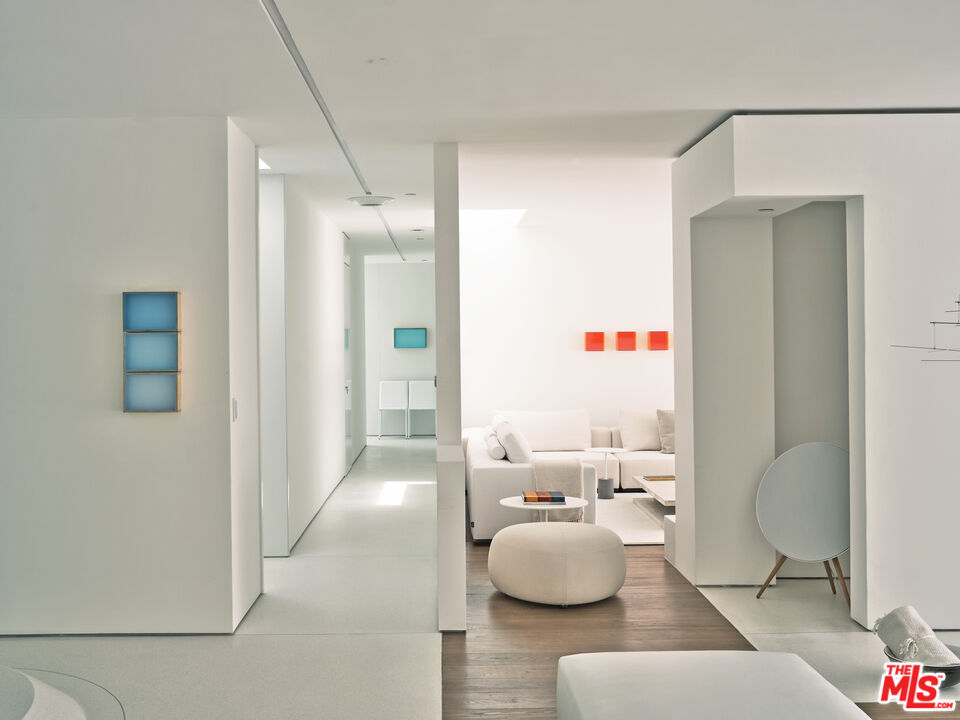 510 Arkell Dr, Beverly Hills