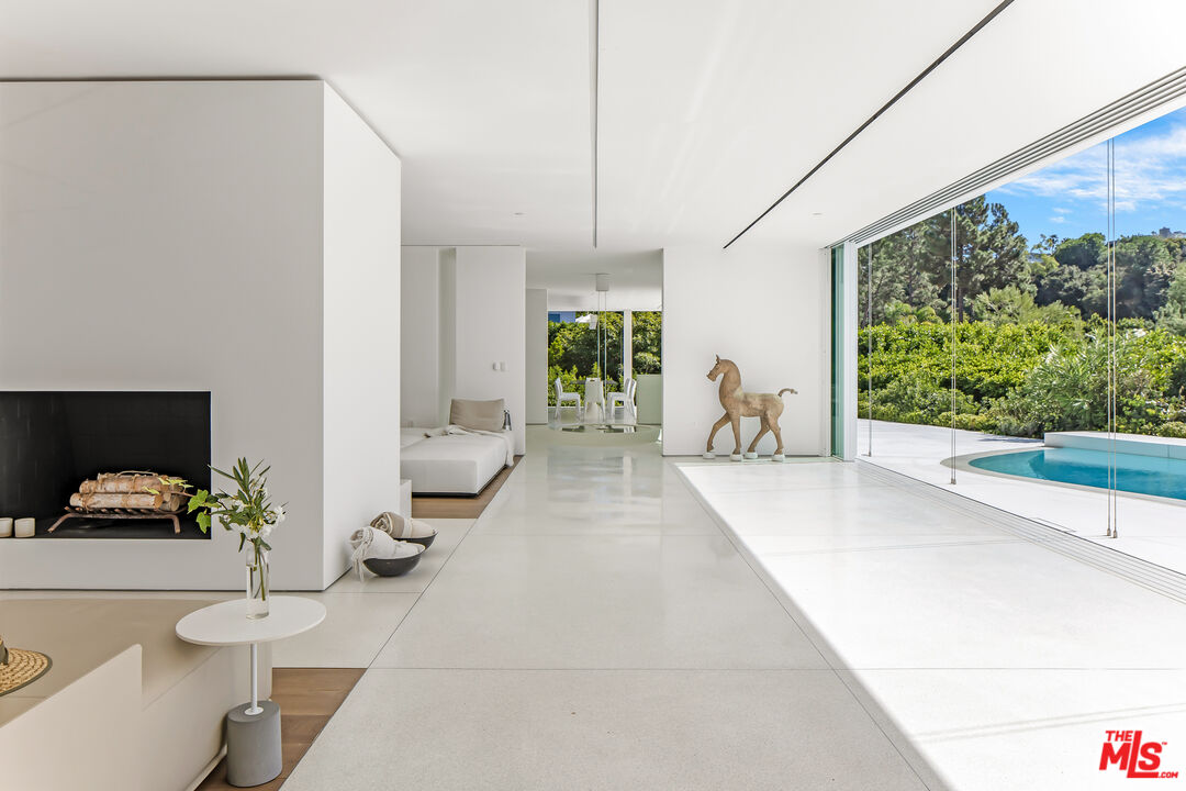 510 Arkell Dr, Beverly Hills