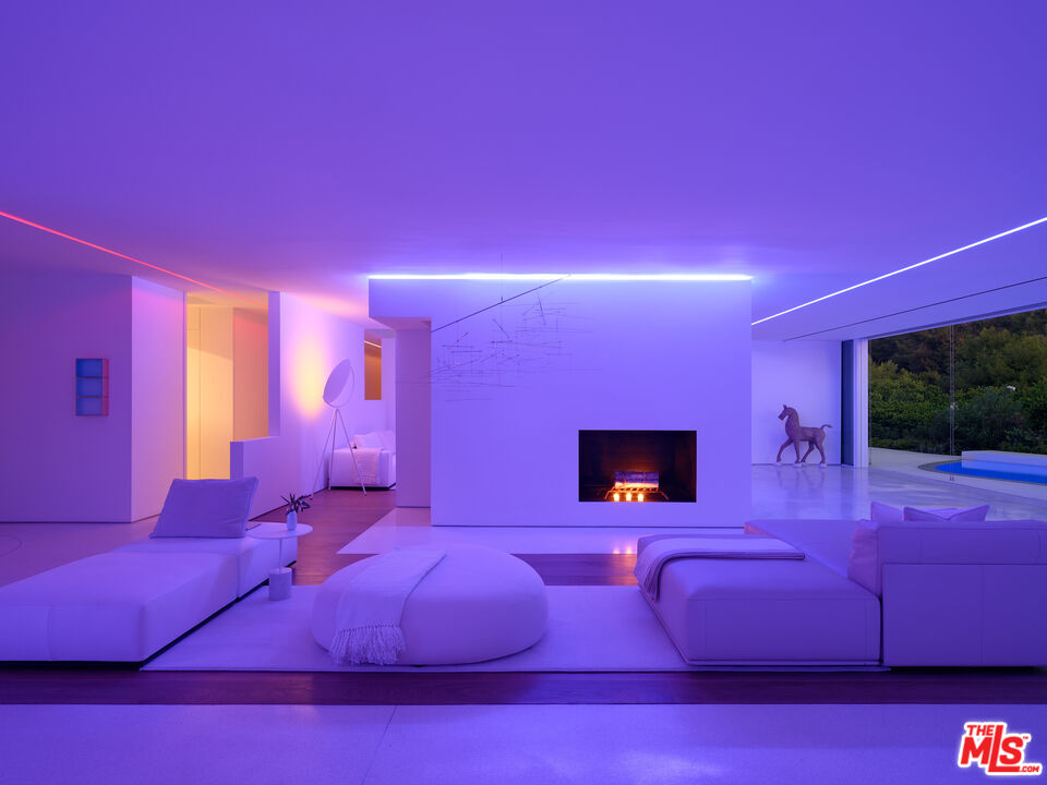 510 Arkell Dr, Beverly Hills