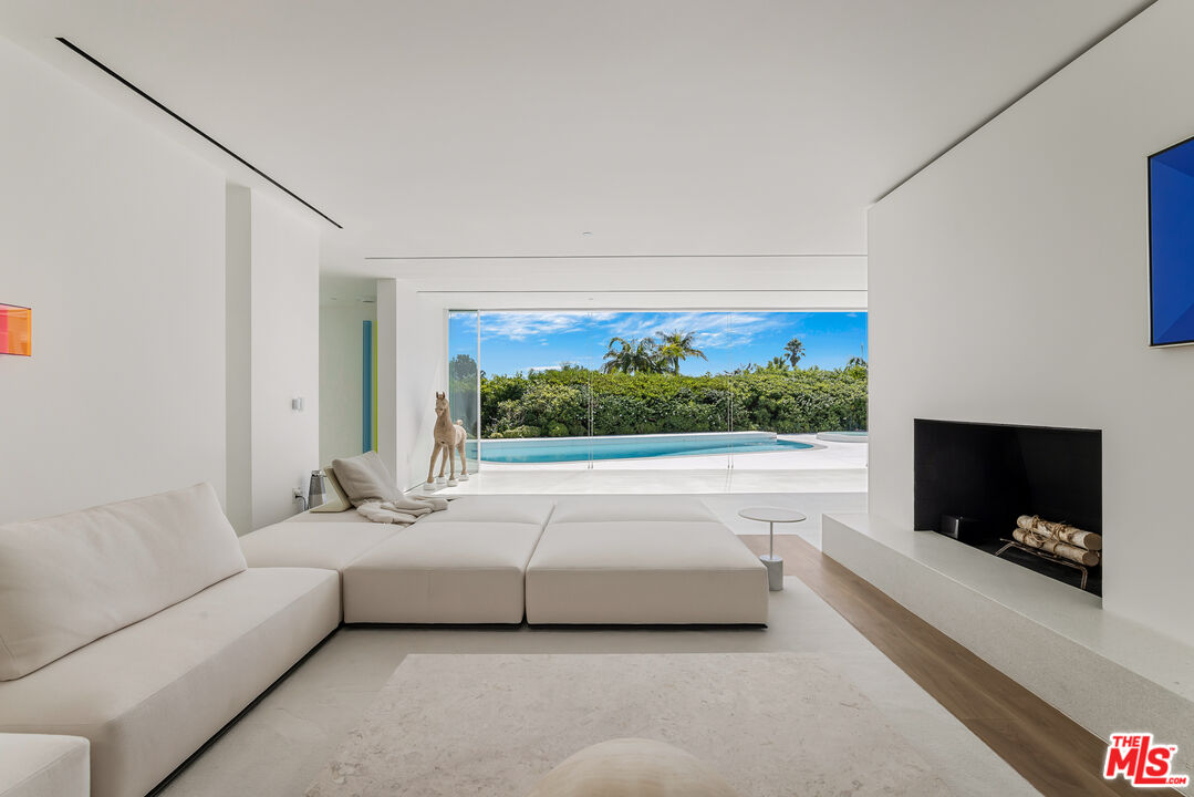 510 Arkell Dr, Beverly Hills