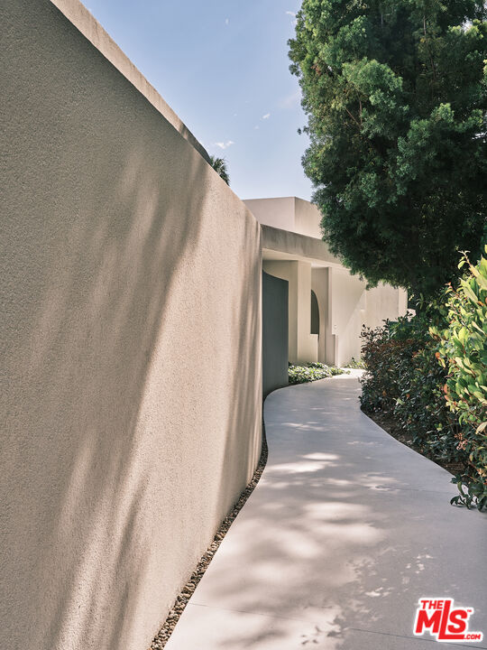 510 Arkell Dr, Beverly Hills