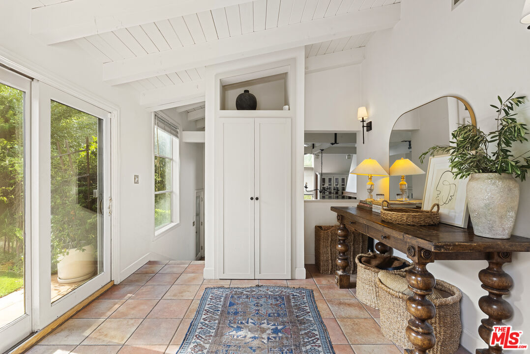 7445 Palo Vista Dr, Hollywood Hills