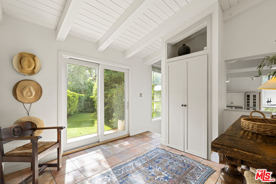 7445 Palo Vista Dr, Hollywood Hills