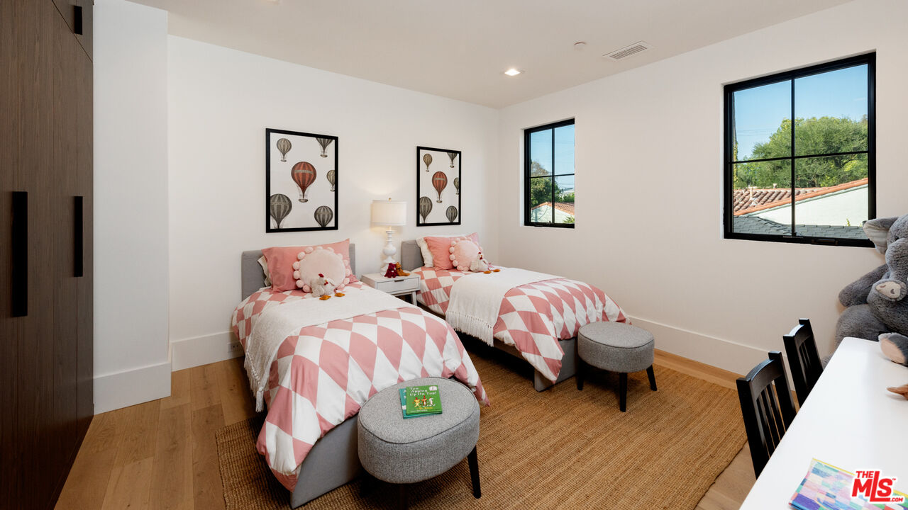 4153 Vantage Ave, Studio City