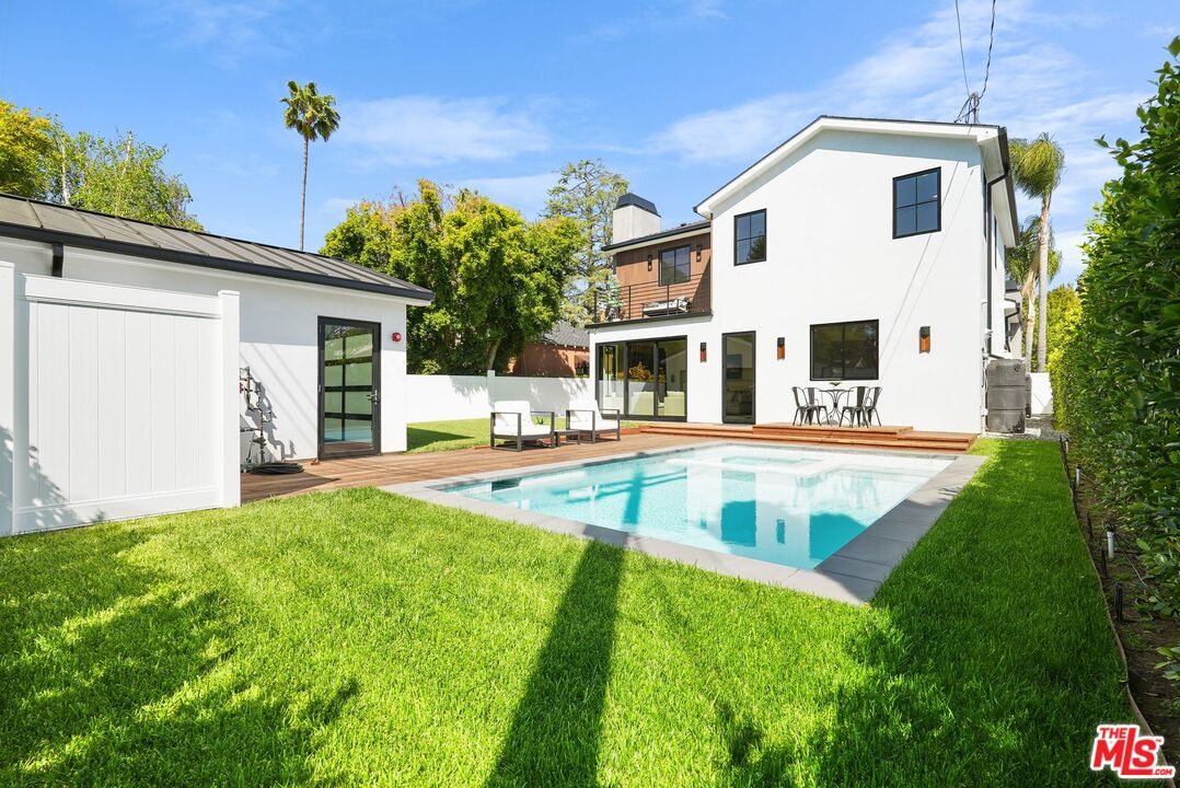 4153 Vantage Ave, Studio City