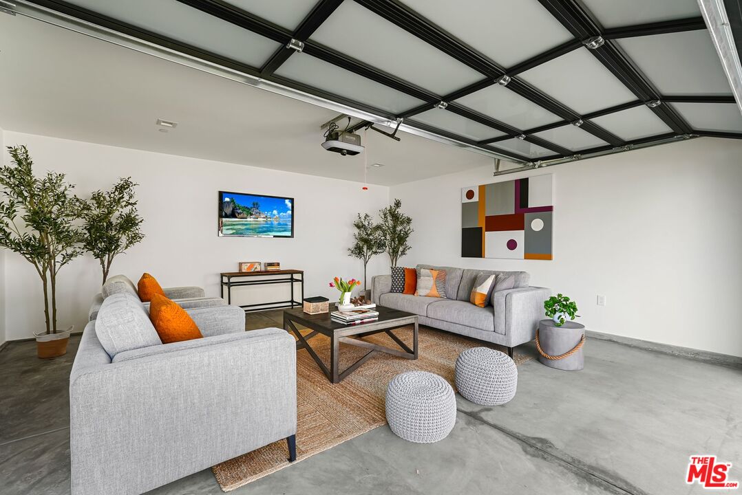 4153 Vantage Ave, Studio City