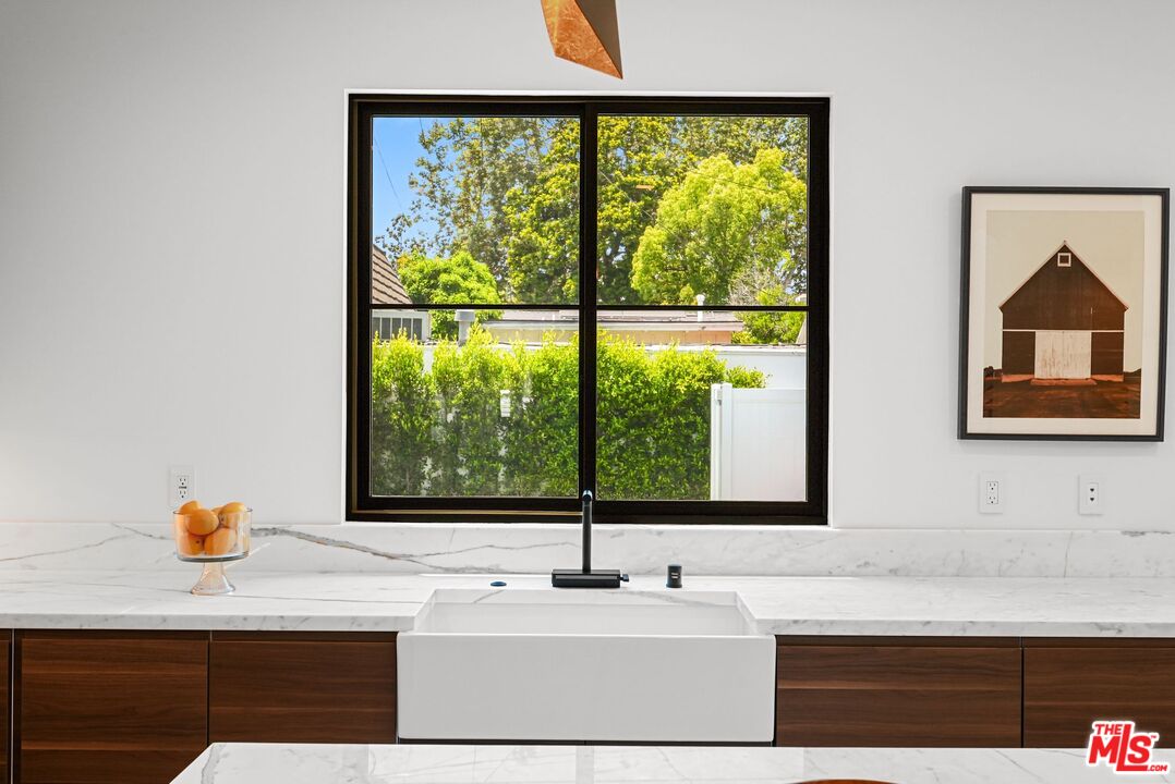 4153 Vantage Ave, Studio City