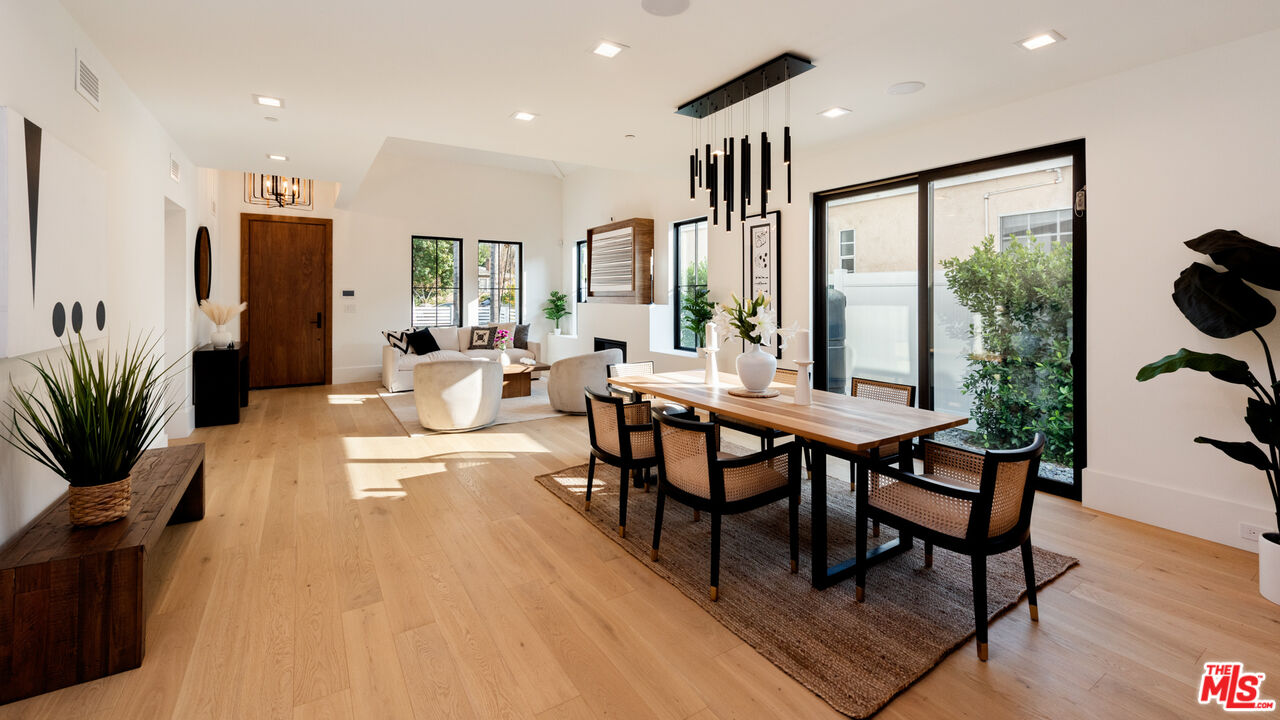 4153 Vantage Ave, Studio City