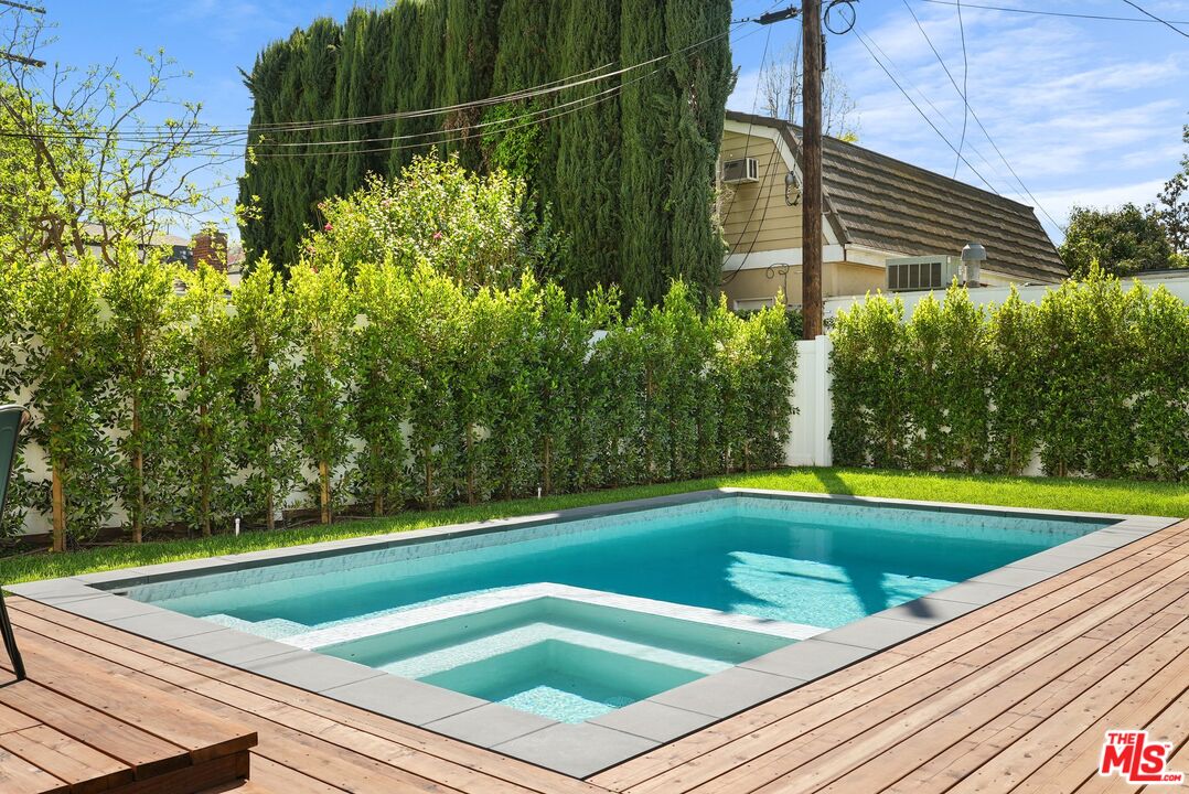 4153 Vantage Ave, Studio City