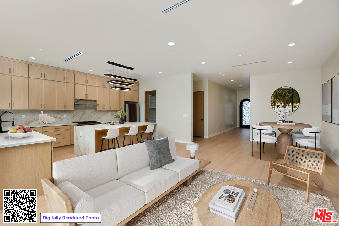 17510 Miranda St, Encino