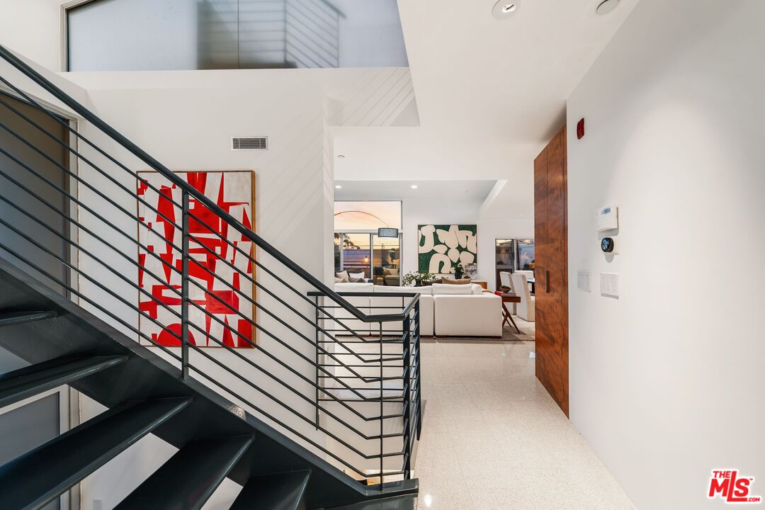 235 Ocean Park Blvd Unit: 1, Santa Monica 