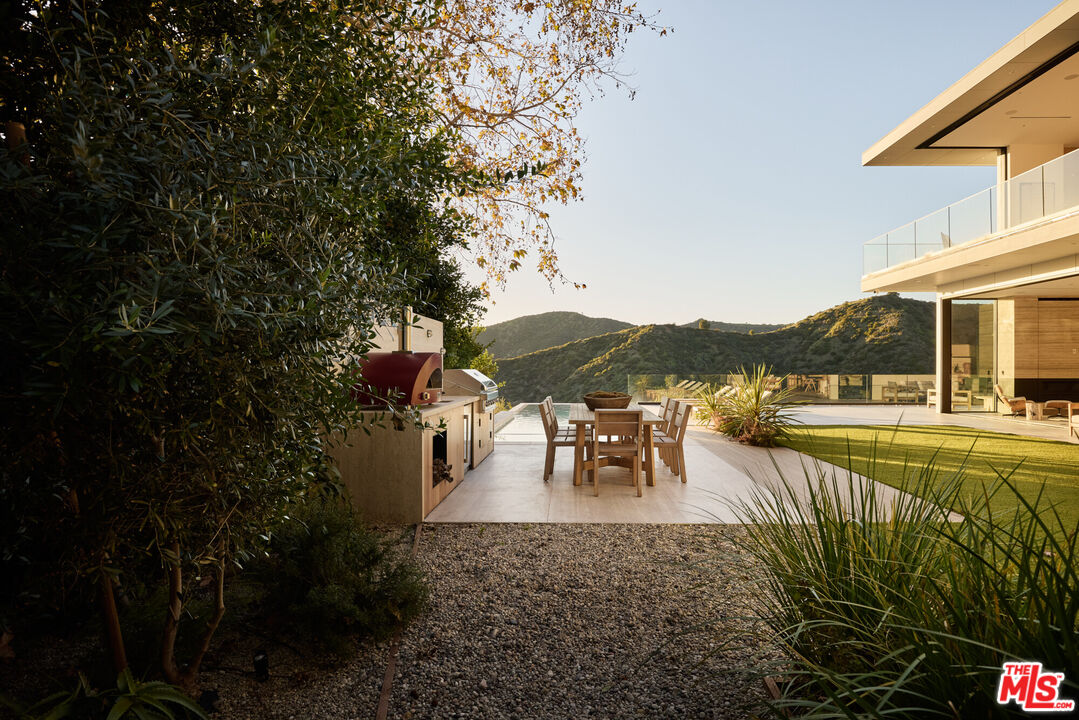 1149 Linda Flora Dr, Bel Air