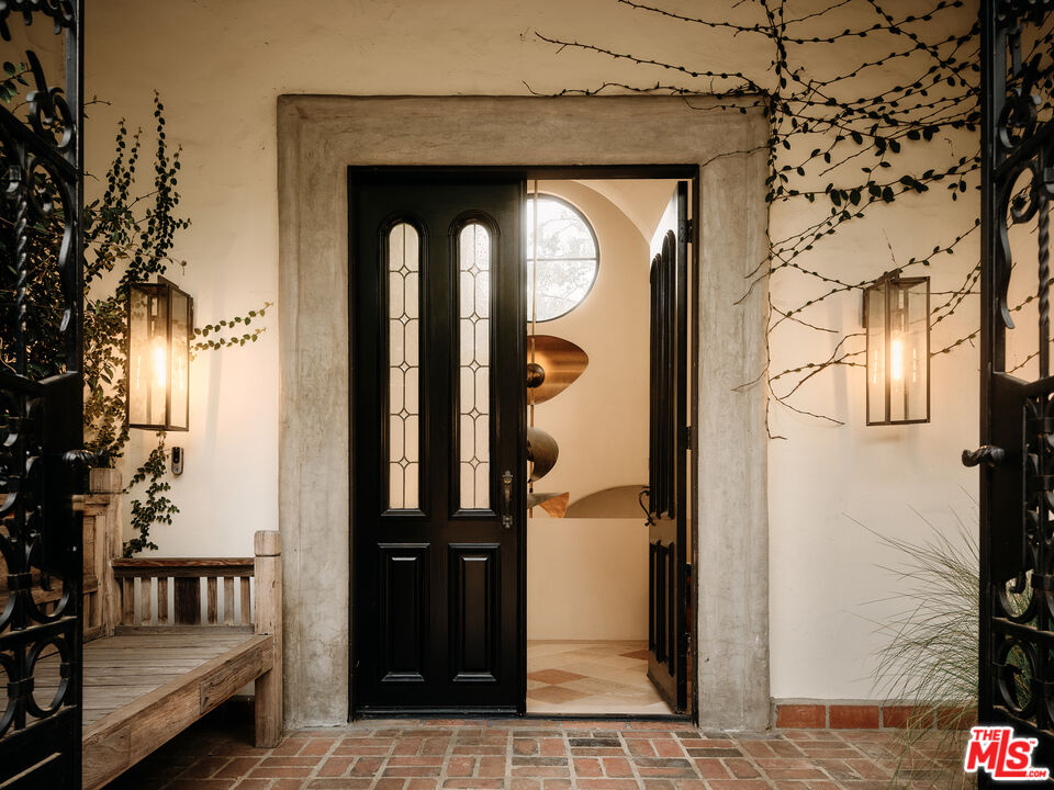 2729 Nichols Canyon Rd, Hollywood Hills 