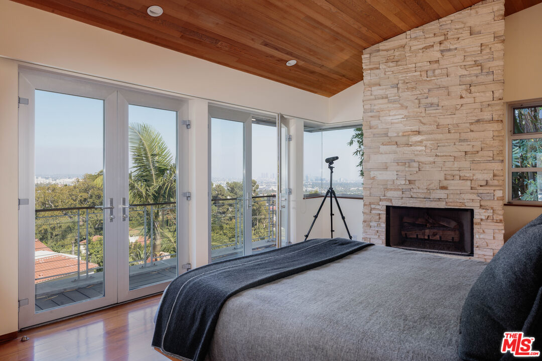 1625 N Crescent Heights Blvd, Hollywood Hills