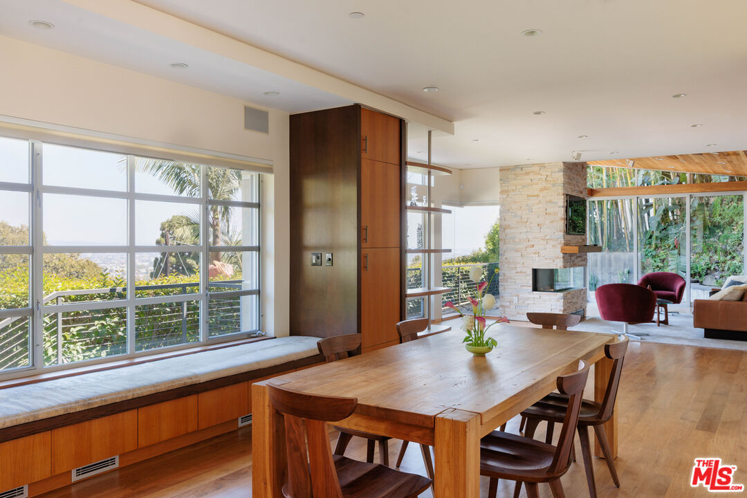 1625 N Crescent Heights Blvd, Hollywood Hills