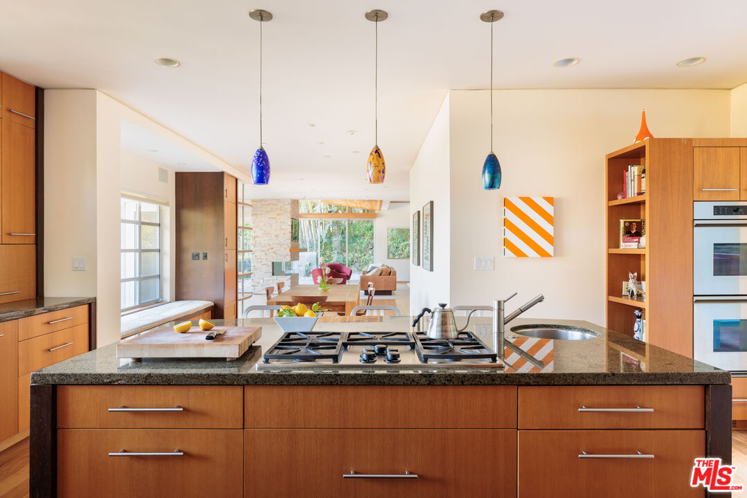 1625 N Crescent Heights Blvd, Hollywood Hills