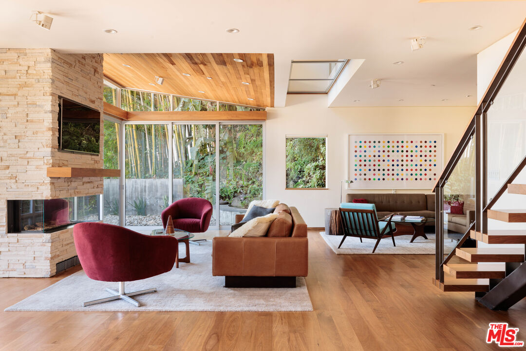 1625 N Crescent Heights Blvd, Hollywood Hills