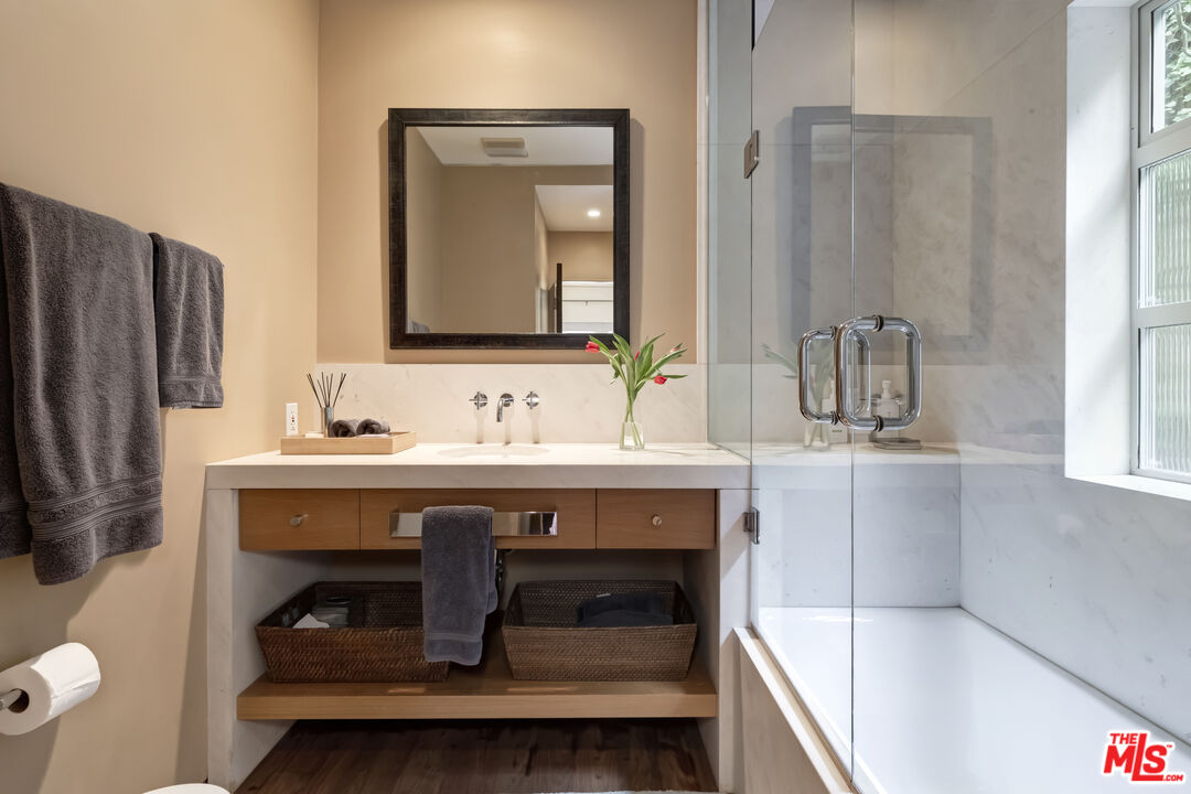 1625 N Crescent Heights Blvd, Hollywood Hills