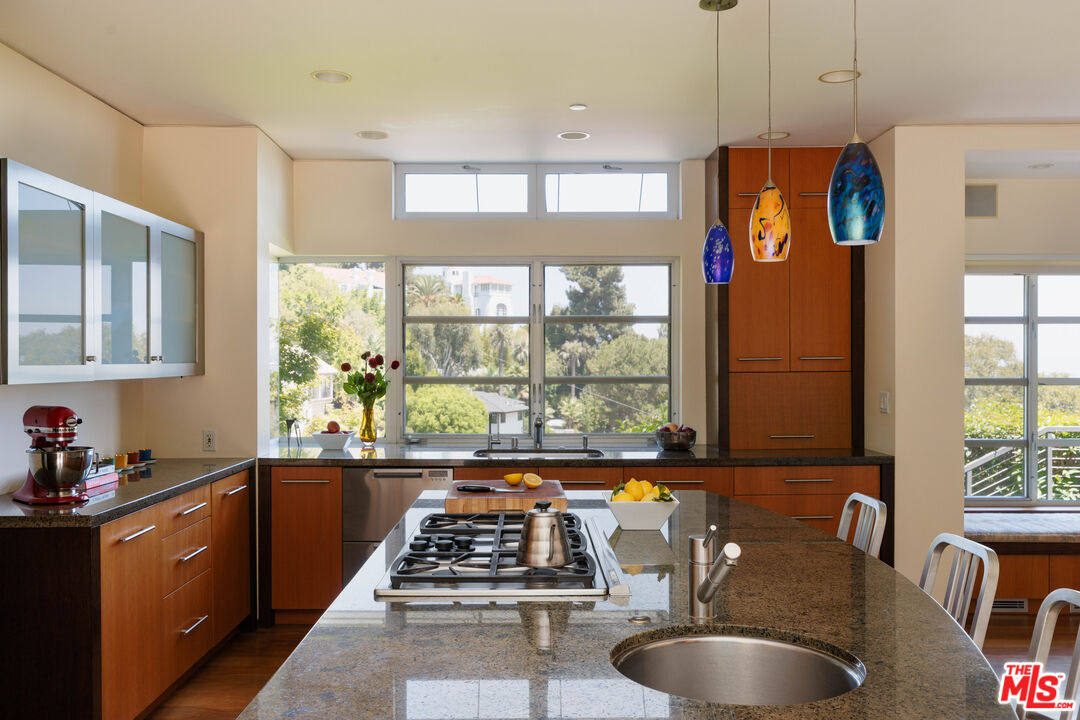 1625 N Crescent Heights Blvd, Hollywood Hills