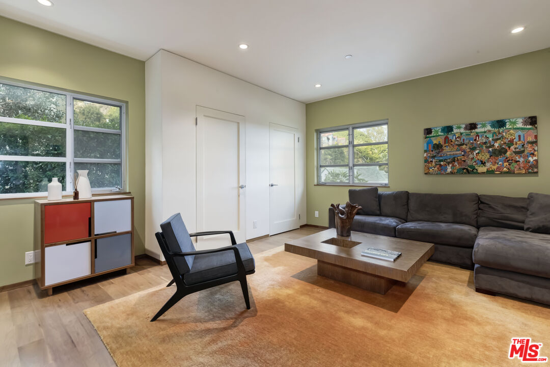 1625 N Crescent Heights Blvd, Hollywood Hills