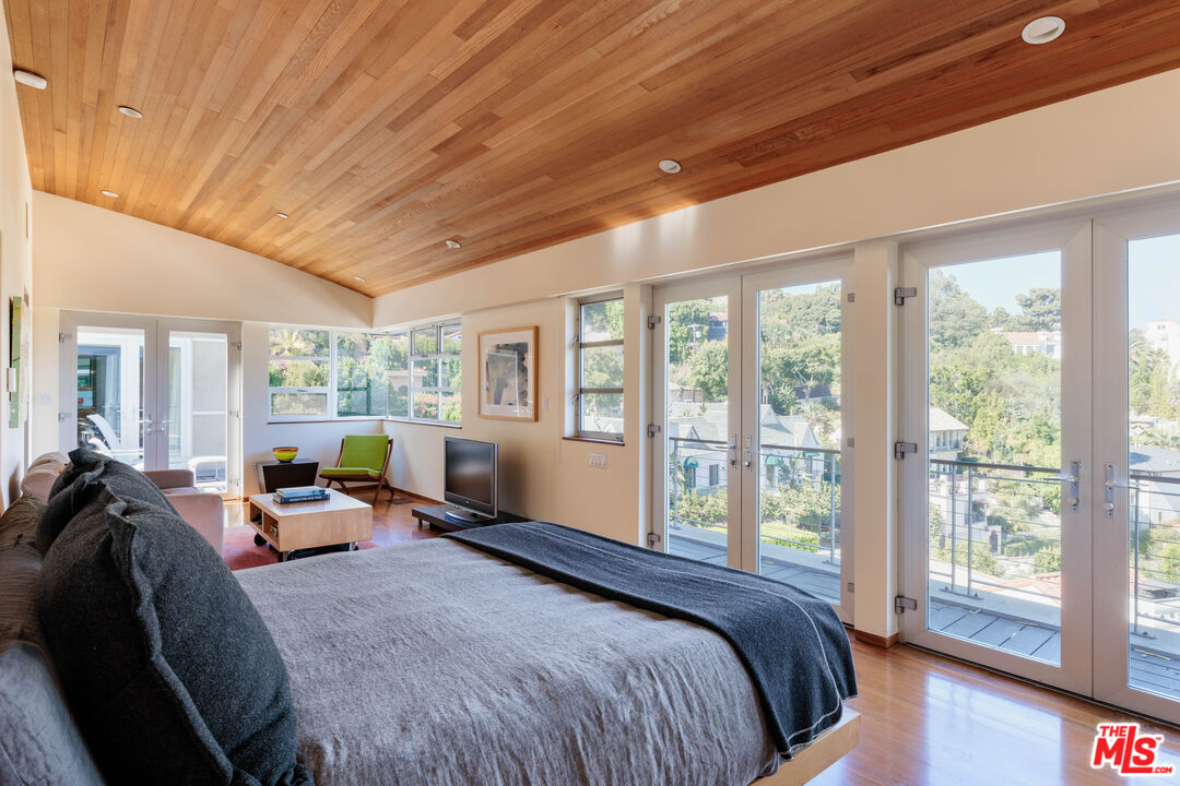 1625 N Crescent Heights Blvd, Hollywood Hills