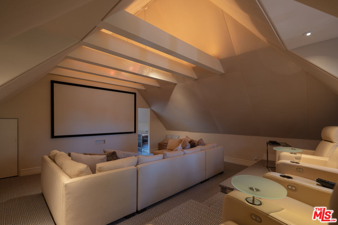 3901 Longridge Ave, Sherman Oaks