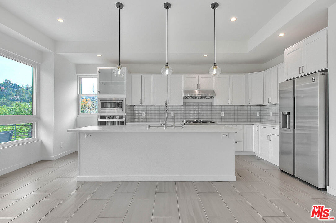 2608 Corralitas Dr