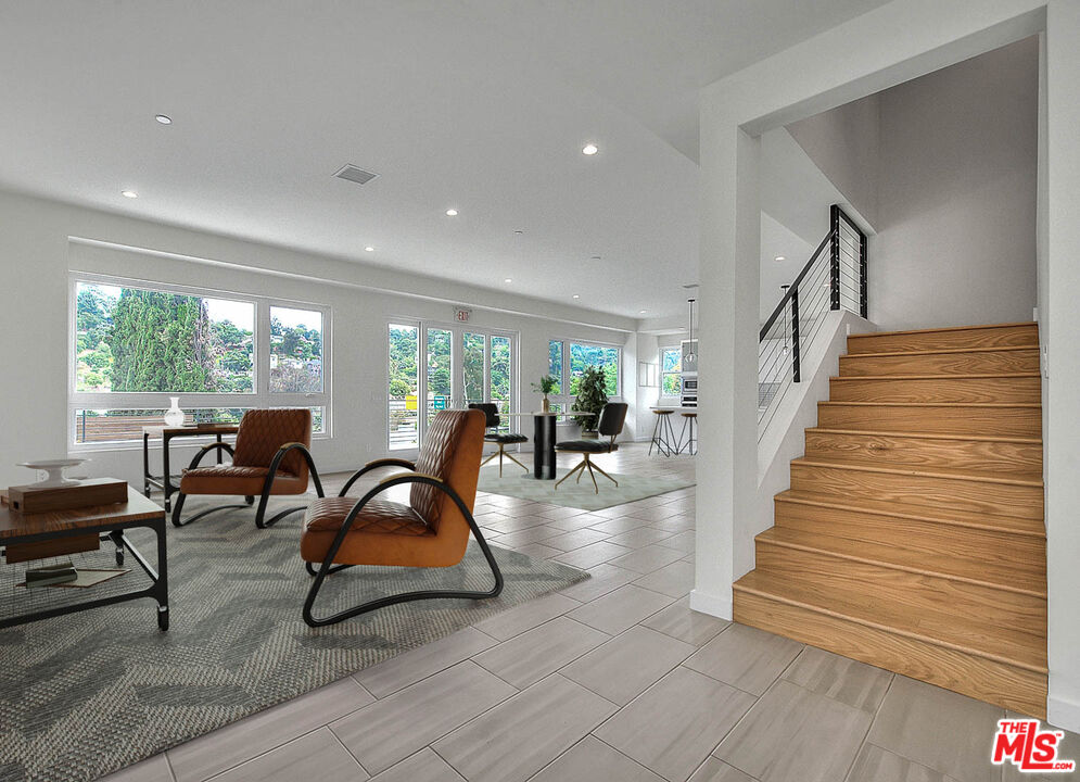 2608 Corralitas Dr