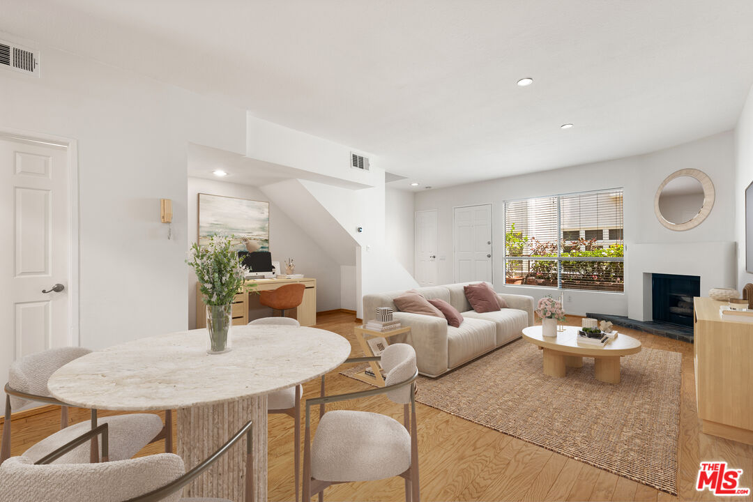938 18th St Unit: 5, Santa Monica