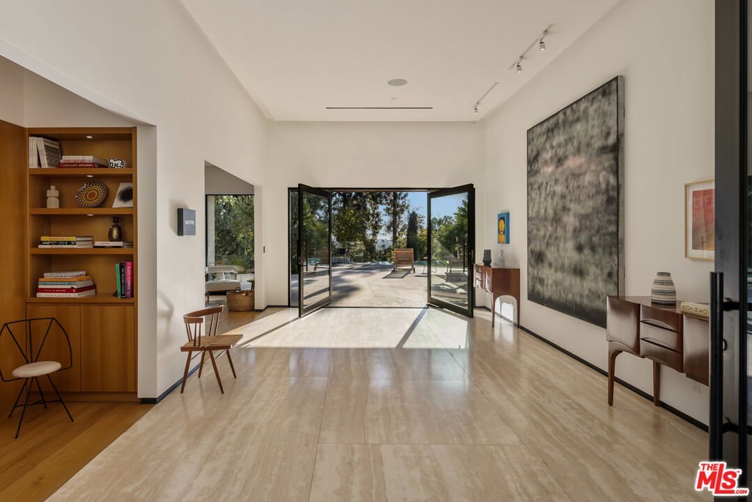 1120 El Retiro Way, Beverly Hills