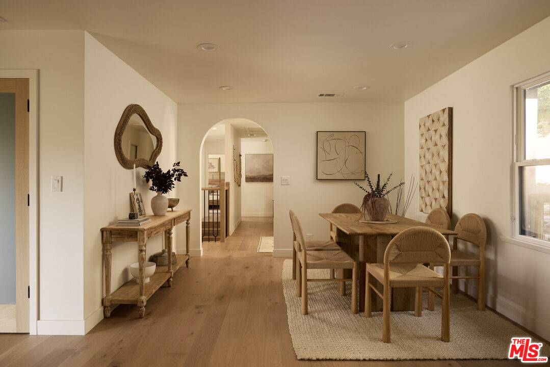 521 Fremont Dr, Pasadena