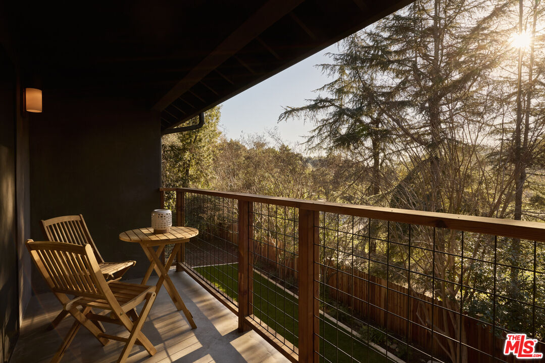 521 Fremont Dr, Pasadena