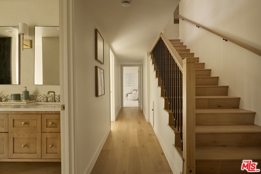 521 Fremont Dr, Pasadena