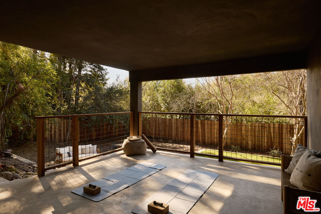 521 Fremont Dr, Pasadena