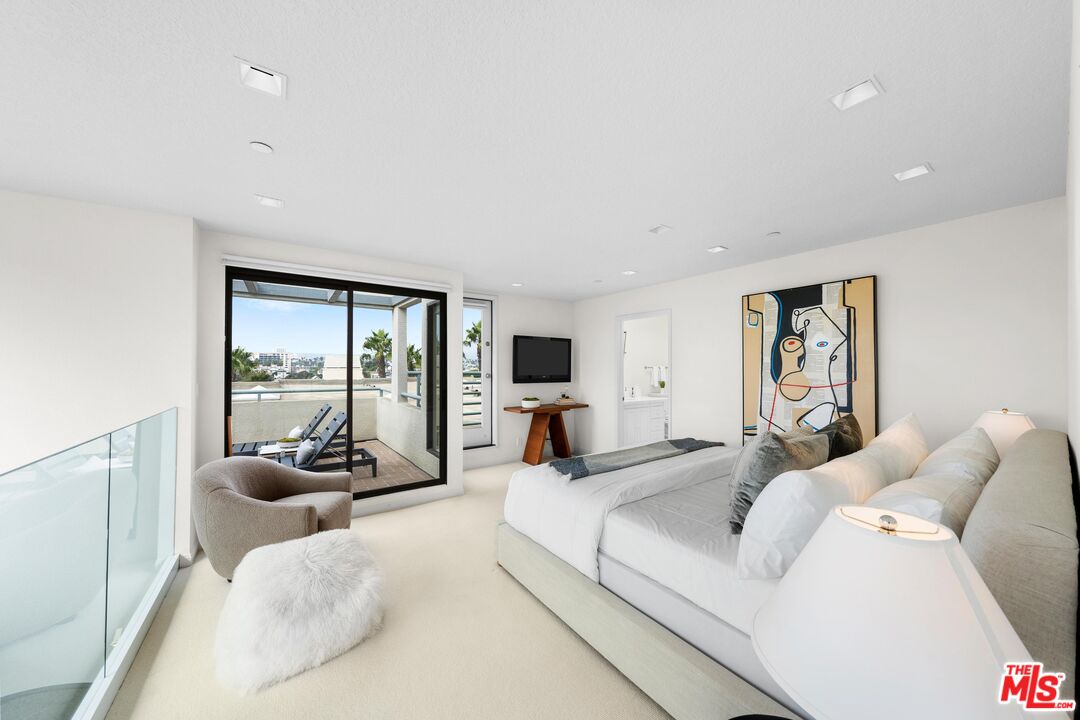 110 Ocean Park Blvd Unit: 504, Santa Monica