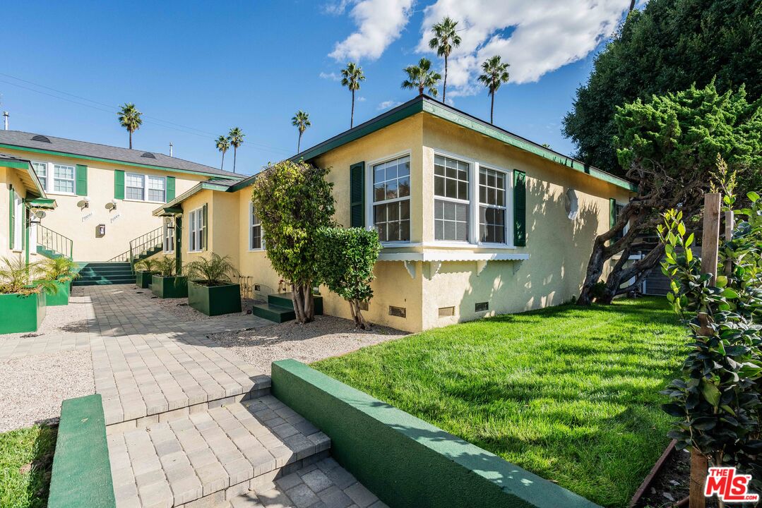 2308 Pisani Pl, Venice 