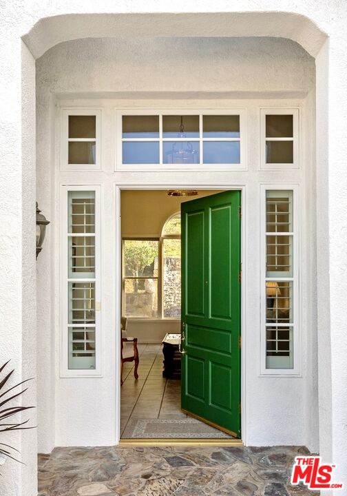 24810 Earls Ct, Calabasas