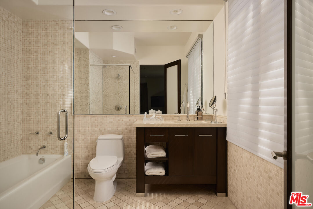 623 N Alta Dr, Beverly Hills